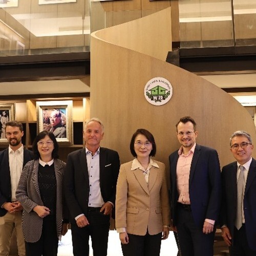 德福茲堡應科大校長率團來訪!攜手實踐大學擘劃40週年國際合作盛典圖片