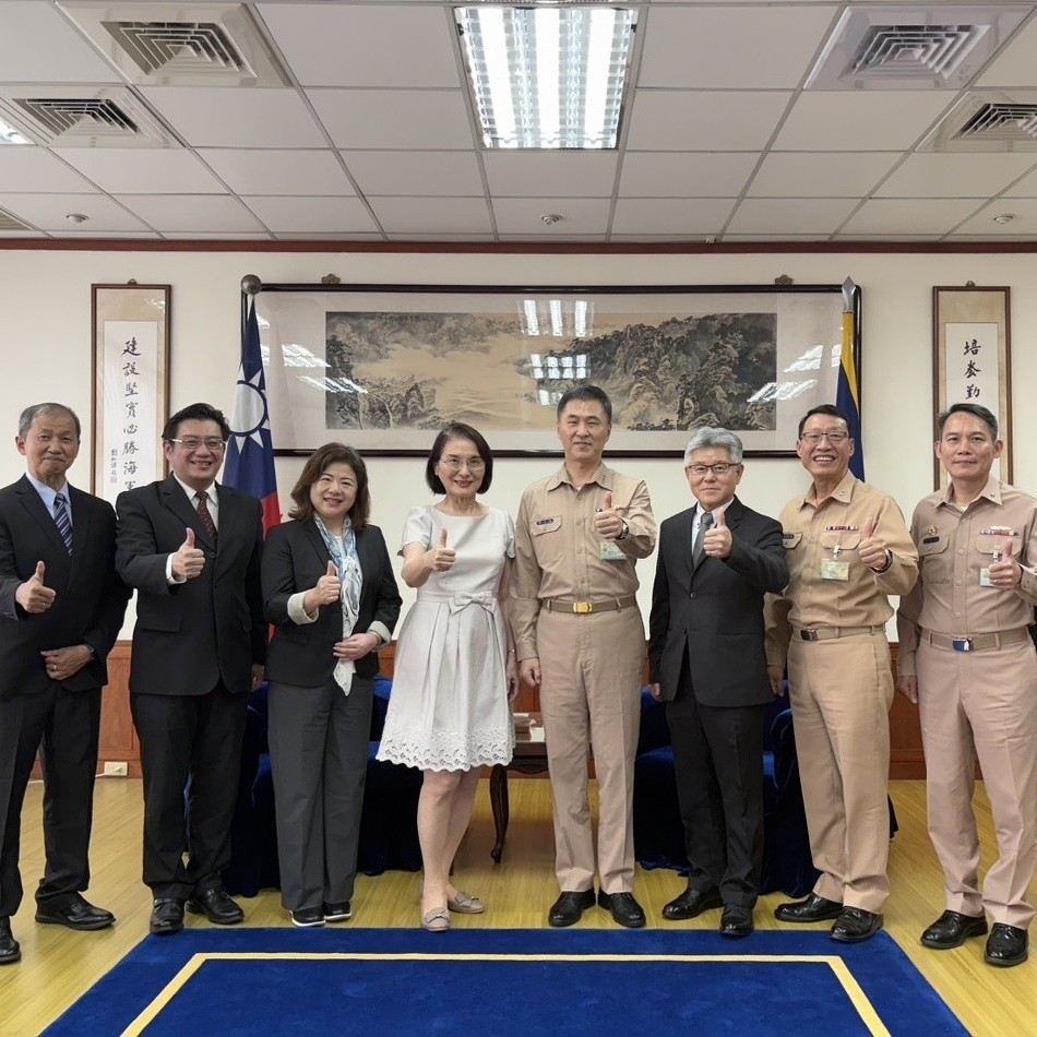 實踐大學拜會海軍司令部　深化軍民合作與教育交流